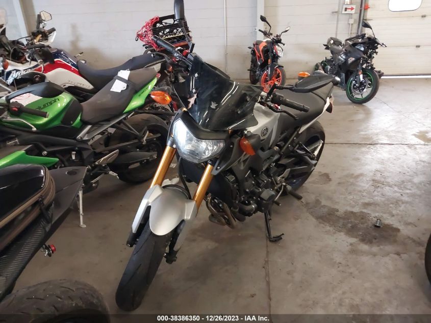 2015 YAMAHA FZ09 JYARN33E6FA005865