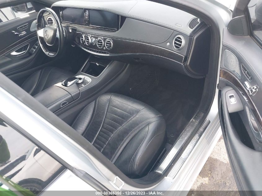 2015 MERCEDES-BENZ S 550 WDDUG8CB4FA128906