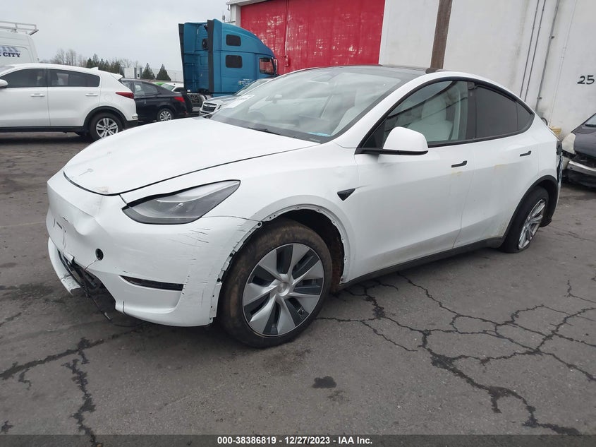 VIN 7SAYGDEE9PF631533 2023 TESLA MODEL Y