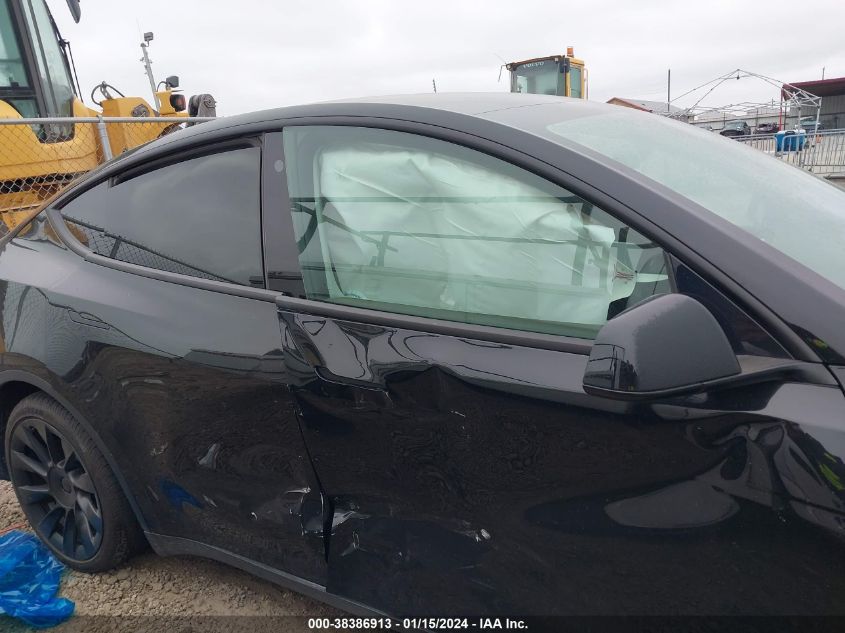 2022 TESLA MODEL Y LONG RANGE DUAL MOTOR ALL-WHEEL DRIVE - 7SAYGAEE4NF428982