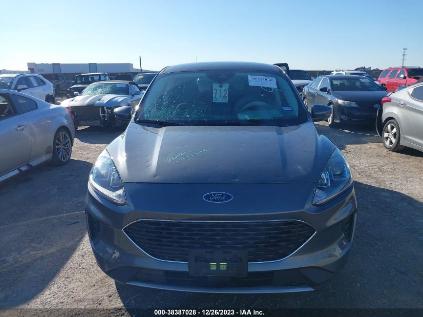 2021 FORD ESCAPE SE - 1FMCU0G65MUA27328