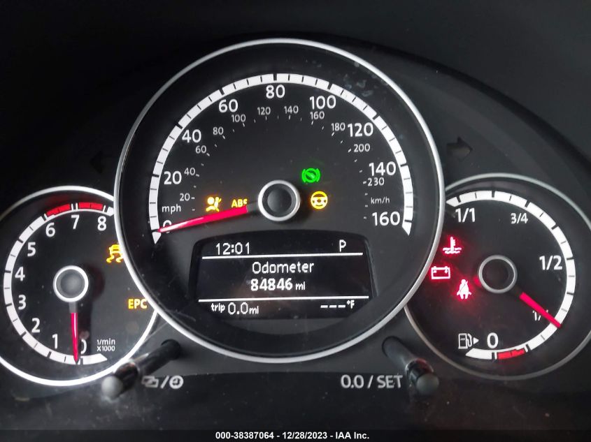 2014 VOLKSWAGEN BEETLE TURBO - 3VWVS7AT0EM659733