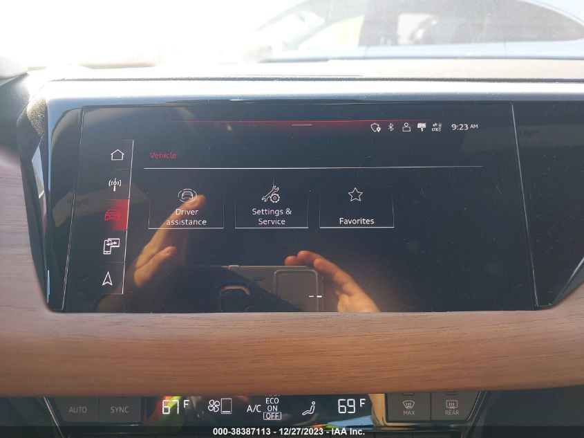 2023 AUDI E-TRON GT PREMIUM PLUS QUATTRO - WAUFJBFW0P7004109