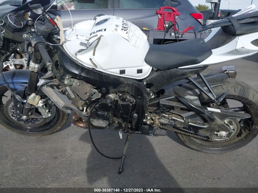 2023 SUZUKI GSX-R600 - JS1GN7FA7P7101265