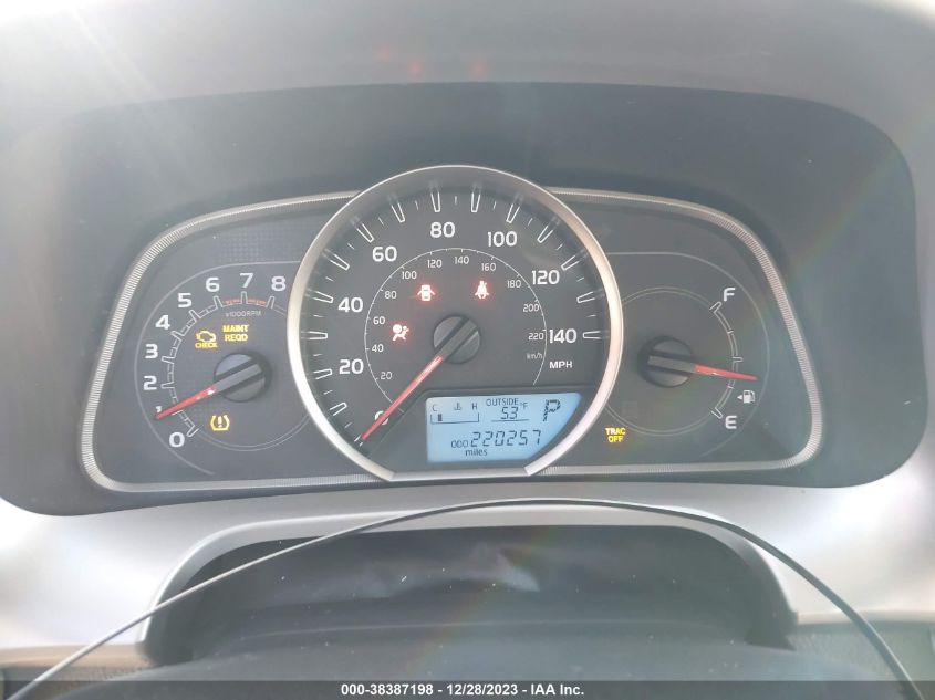 2014 TOYOTA RAV4 LE - JTMZFREV0EJ011080
