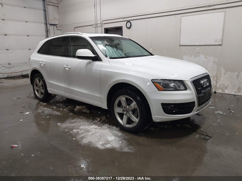 2011 AUDI Q5