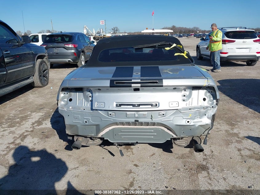 VIN 1FATP8UH0J5115442 2018 FORD MUSTANG