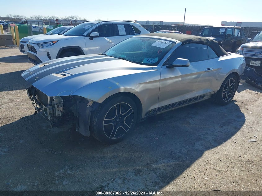 VIN 1FATP8UH0J5115442 2018 FORD MUSTANG