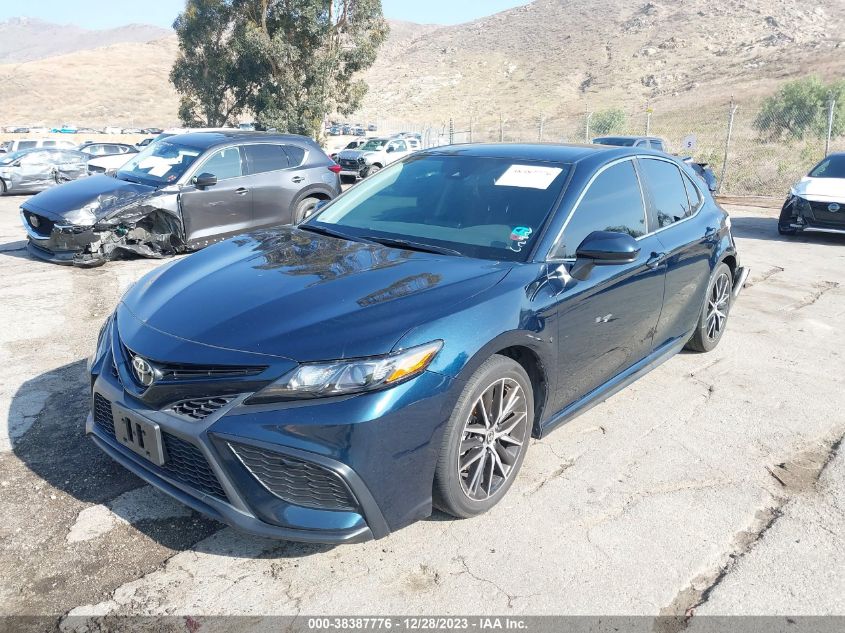 2021 TOYOTA CAMRY SE/SE NIGHT SHADE - 4T1G11AK4MU587377