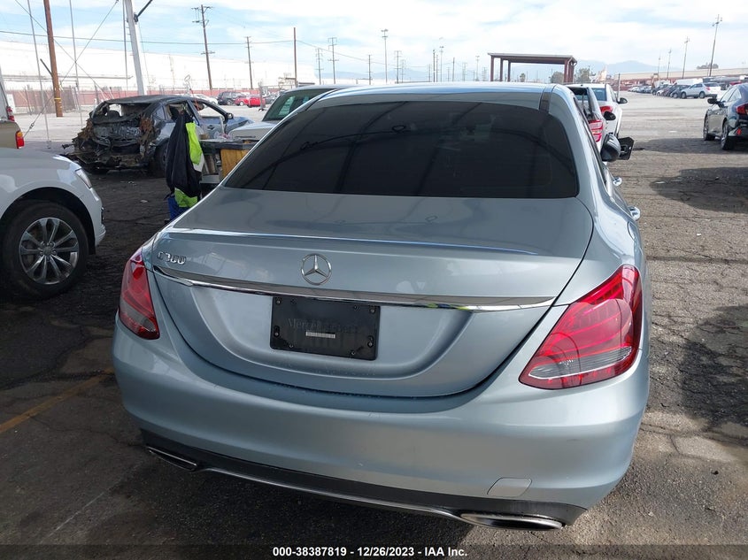 VIN 55SWF4JB7HU220148 2017 MERCEDES-BENZ C 300 300