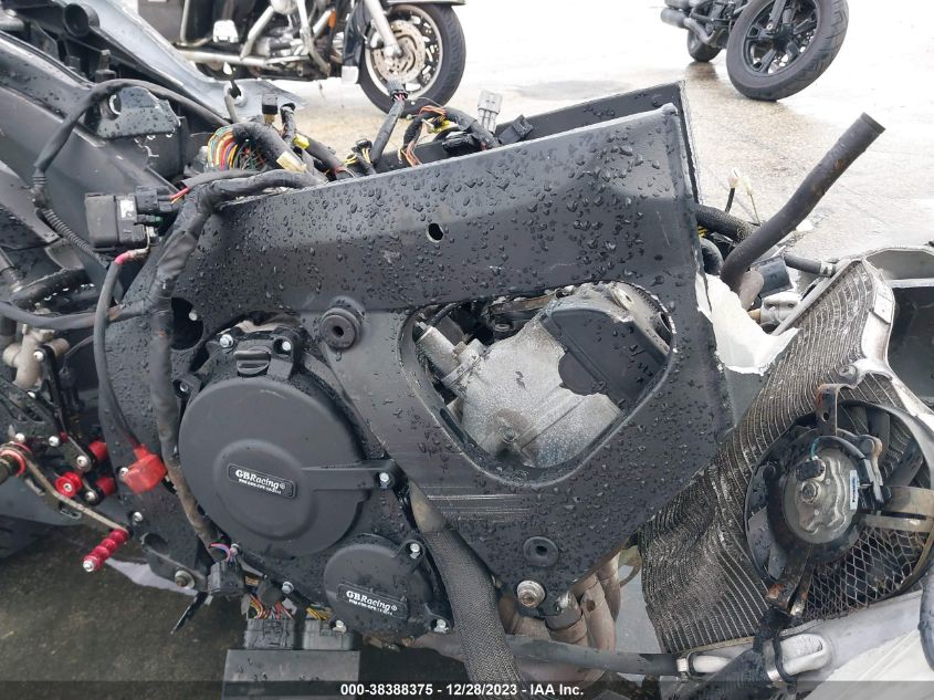 2006 SUZUKI GSX-R600 K6 - JS1GN7DA662102440
