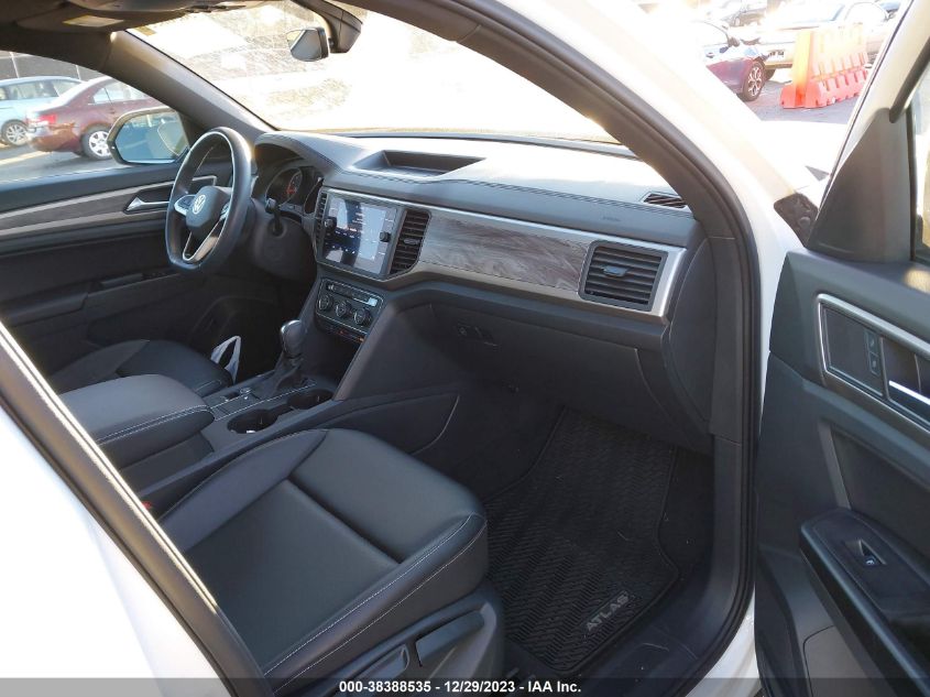 2020 VOLKSWAGEN ATLAS CROSS SPORT SE - 1V2YC2CA1LC214992