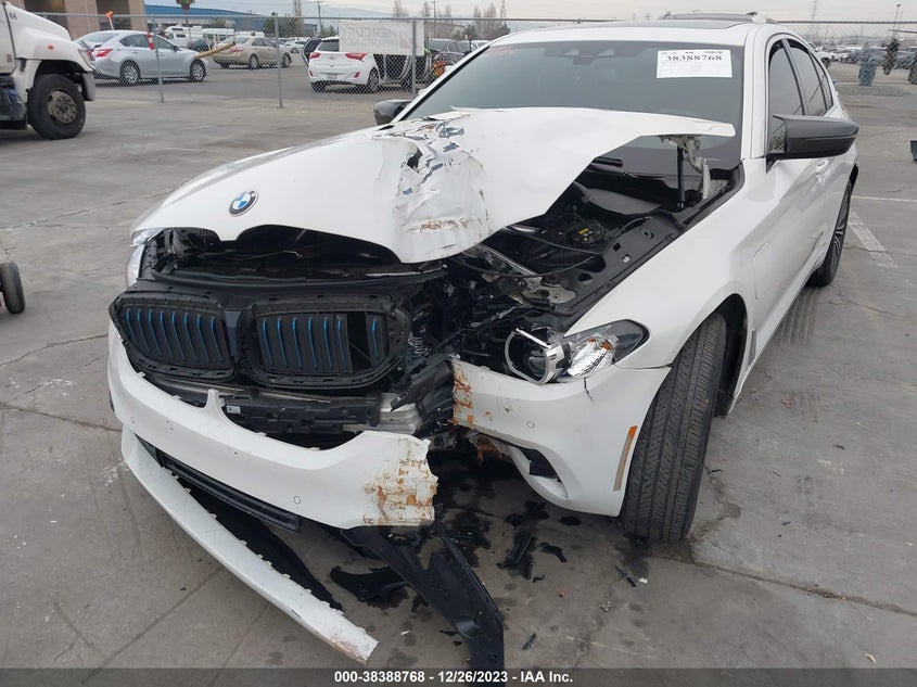 VIN WBAJA9C59KB254372 2019 BMW 530E IPERFORMANCE