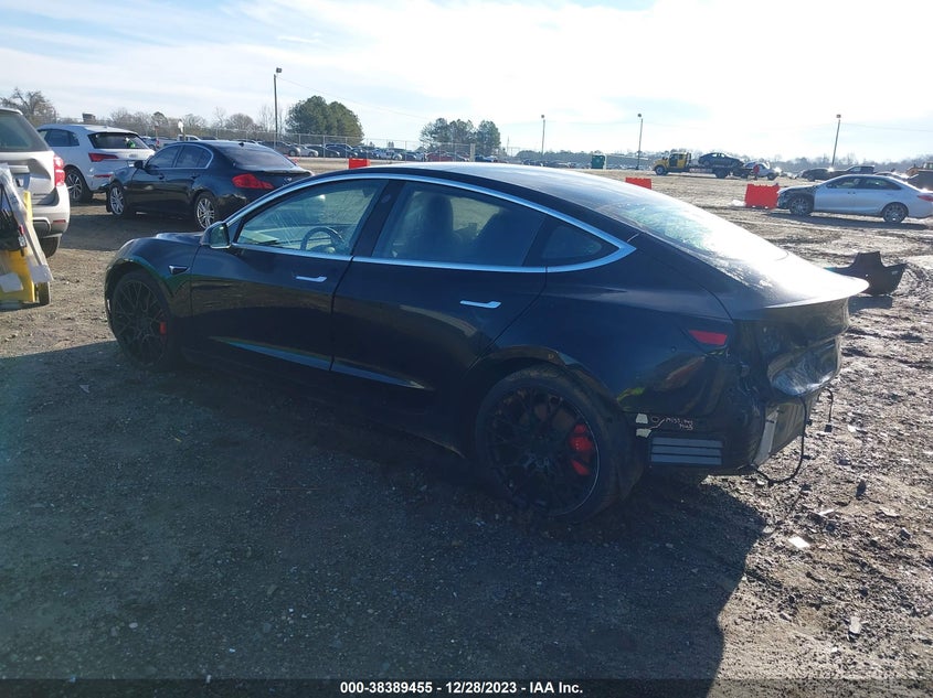 VIN 5YJ3E1EB6JF082365 2018 TESLA MODEL 3