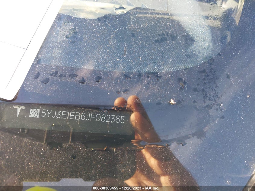 VIN 5YJ3E1EB6JF082365 2018 TESLA MODEL 3