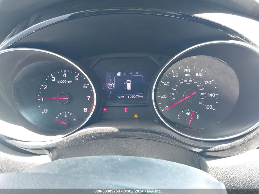 2016 KIA SEDONA LX - KNDMC5C12G6157711