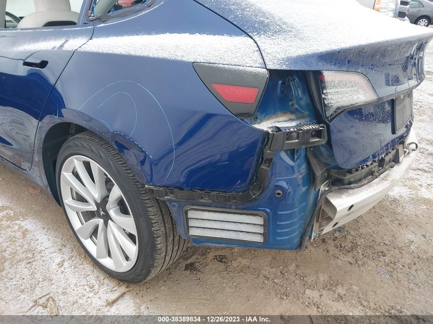 VIN 5YJ3E1EB9KF392138 2019 TESLA MODEL 3