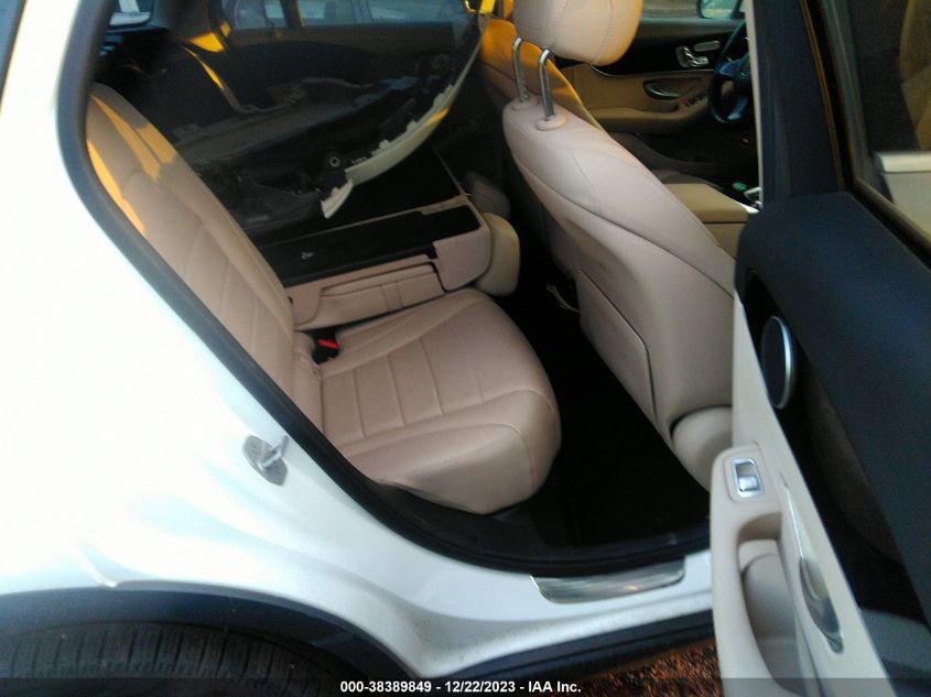 2016 MERCEDES-BENZ GLC 300 - WDC0G4JB8GF030464