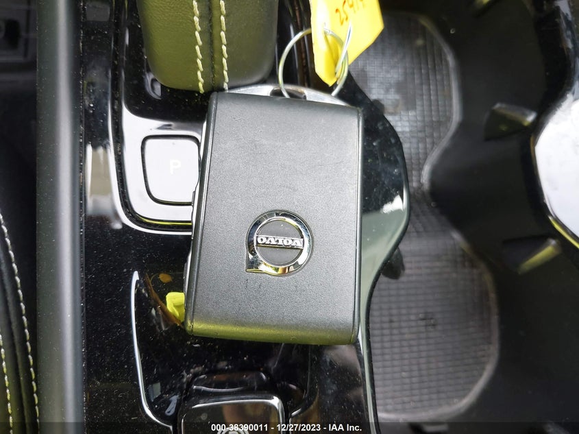 VIN YV4162UM3M2611434 2021 VOLVO XC40 T5 R-DESIGN