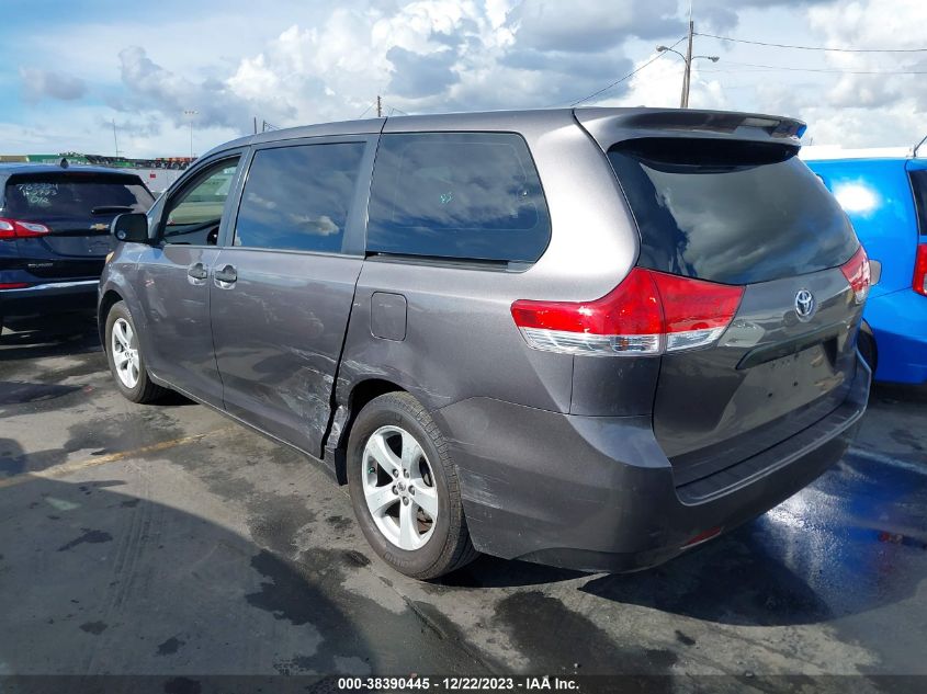 5TDZK3DC8DS282026 2013 TOYOTA SIENNA, photo no. 3