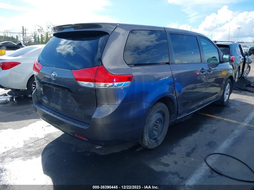 5TDZK3DC8DS282026 2013 TOYOTA SIENNA, photo no. 4