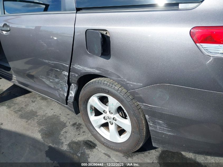 5TDZK3DC8DS282026 2013 TOYOTA SIENNA, photo no. 6