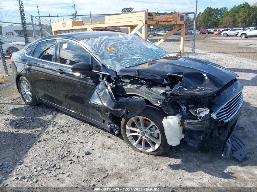 Lot #2539232239 2019 FORD FUSION SE salvage car