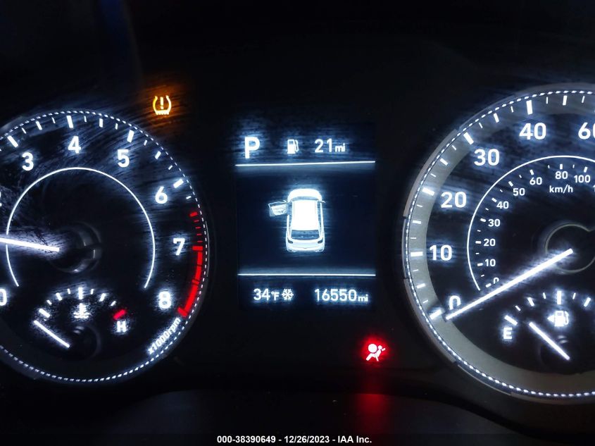 2022 HYUNDAI VENUE LIMITED - KMHRC8A36NU187066