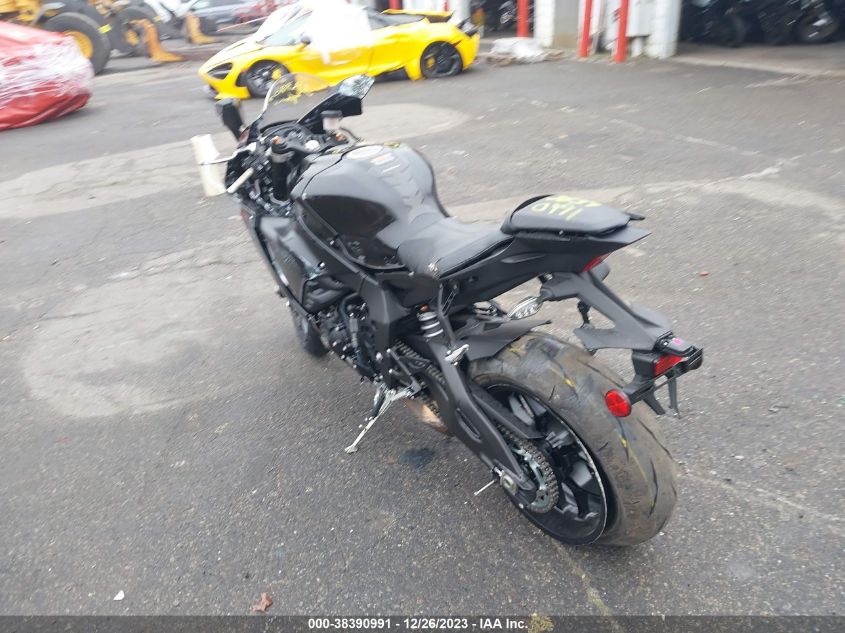 2023 YAMAHA YZFR1 JYARN66E7PA003590