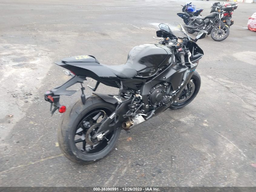 2023 YAMAHA YZFR1 JYARN66E7PA003590
