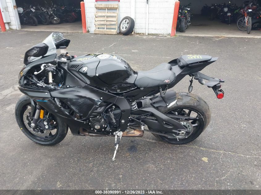 2023 YAMAHA YZFR1 JYARN66E7PA003590