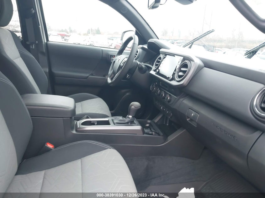 VIN 3TMCZ5AN7PM647609 2023 TOYOTA TACOMA TRD OFF ROAD