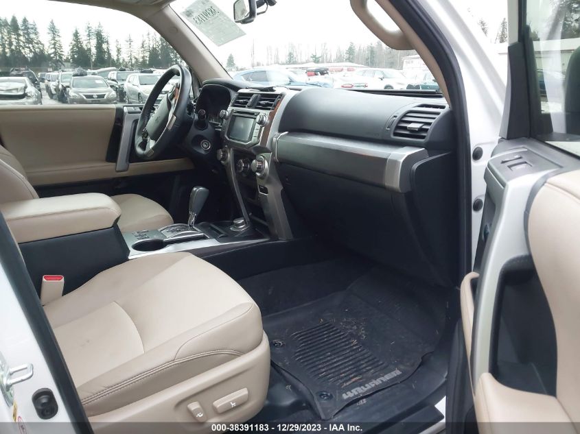 2019 TOYOTA 4RUNNER SR5 PREMIUM - JTEBU5JR0K5691037