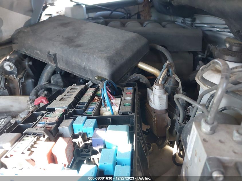 2015 TOYOTA SEQUOIA SR5 5.7L V8 - 5TDZY5G11FS058751