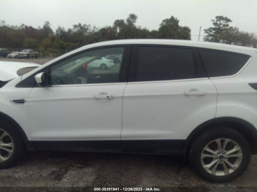 2019 FORD ESCAPE SE - 1FMCU0GD1KUC49022
