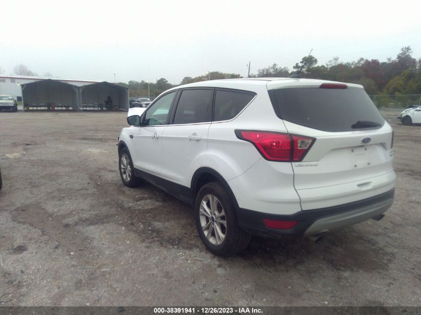 2019 FORD ESCAPE SE - 1FMCU0GD1KUC49022