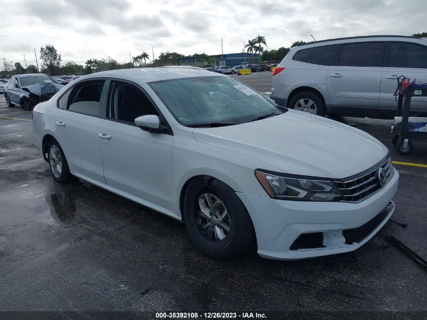 2018 VOLKSWAGEN PASSAT S/R-LINE - 1VWAA7A39JC011577