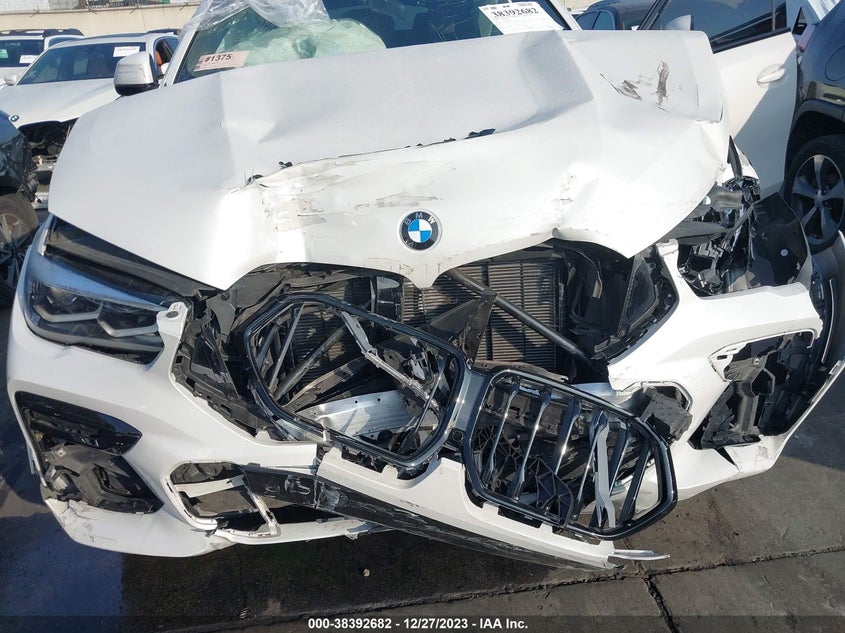 2022 BMW X6 3.0L I6   N(VIN: 5UXCY6C01N9J22453