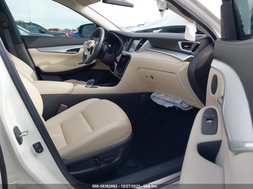 VIN 3PCAJ5M1XKF147562 2019 INFINITI QX50 LUXE
