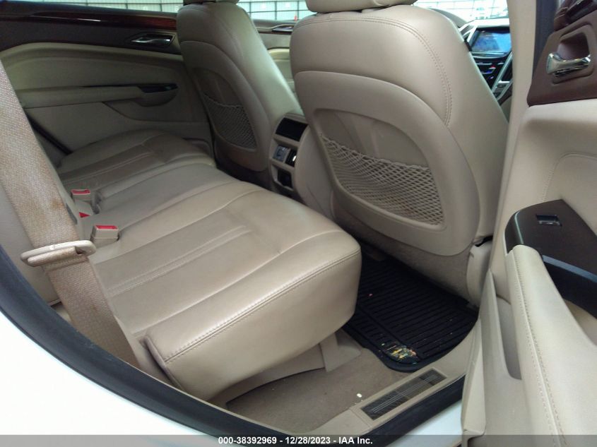 2015 CADILLAC SRX LUXURY COLLECTION - 3GYFNBE38FS615921