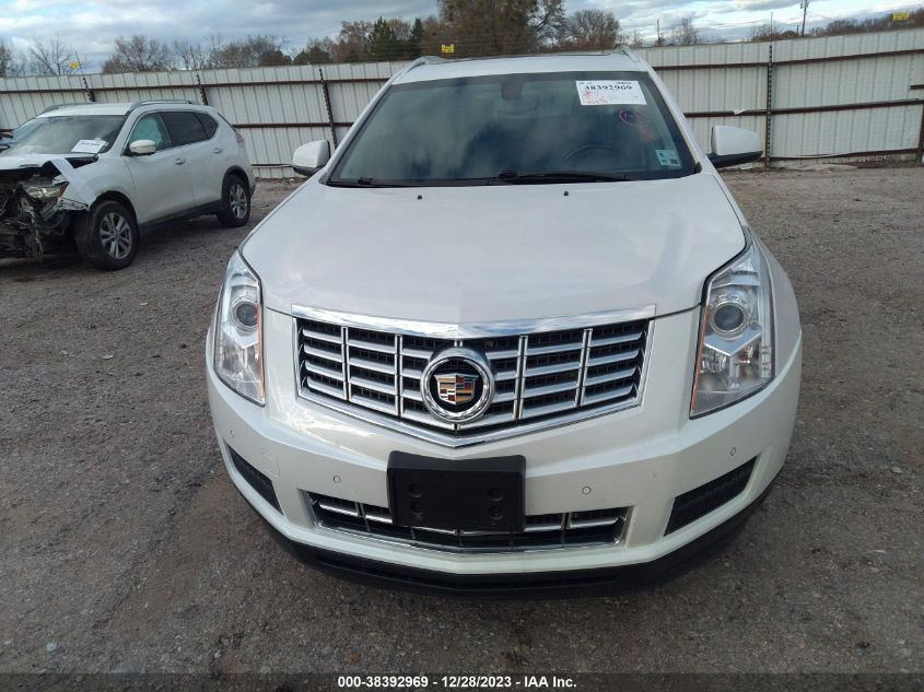 2015 CADILLAC SRX LUXURY COLLECTION - 3GYFNBE38FS615921