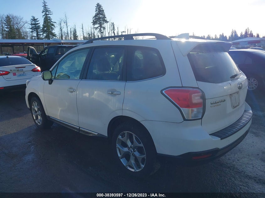 VIN JF2SJAWC8JH444387 2018 SUBARU FORESTER 2.5I TOURING