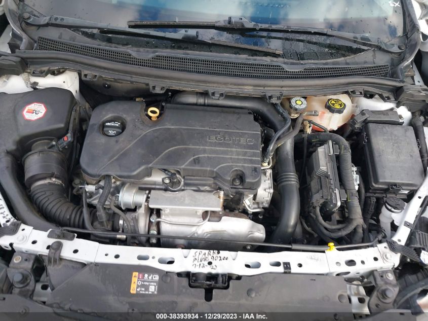 2018 CHEVROLET CRUZE LT - 1G1BE5SM9J7185495