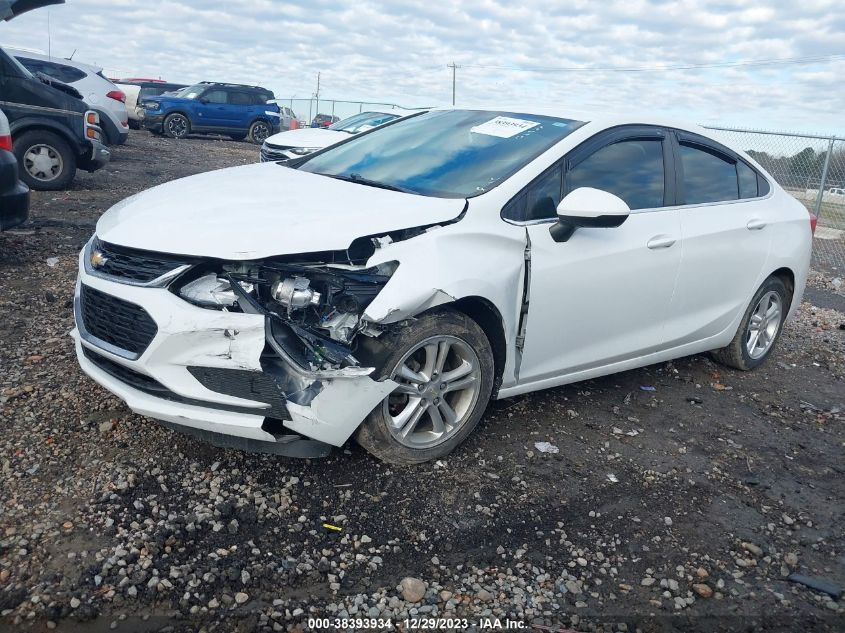 2018 CHEVROLET CRUZE LT - 1G1BE5SM9J7185495