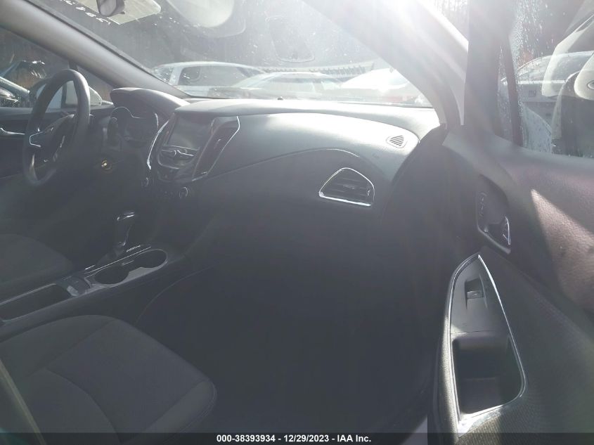 2018 CHEVROLET CRUZE LT - 1G1BE5SM9J7185495