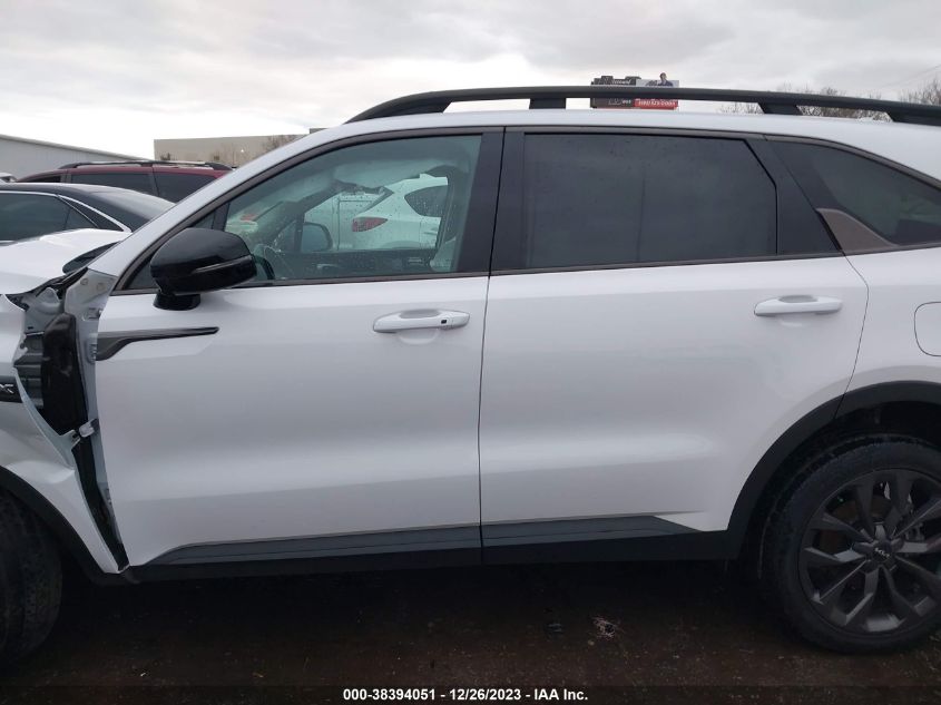 2022 KIA SORENTO EX - 5XYRHDLF6NG150915