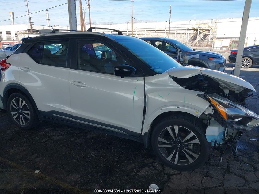 VIN 3N1CP5CU4KL492156 2019 NISSAN KICKS S/SR/SV