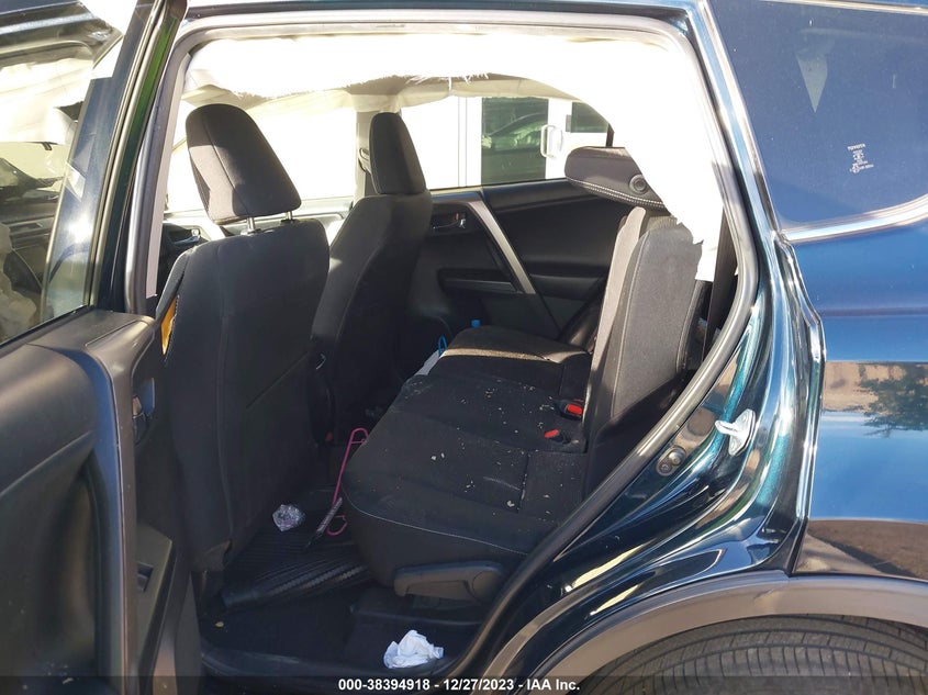 VIN JTMWFREV1HD106589 2017 TOYOTA RAV4 XLE