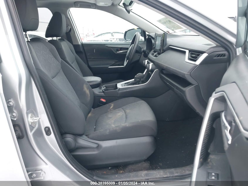 VIN 2T3P1RFV2LW128386 2020 TOYOTA RAV4 XLE