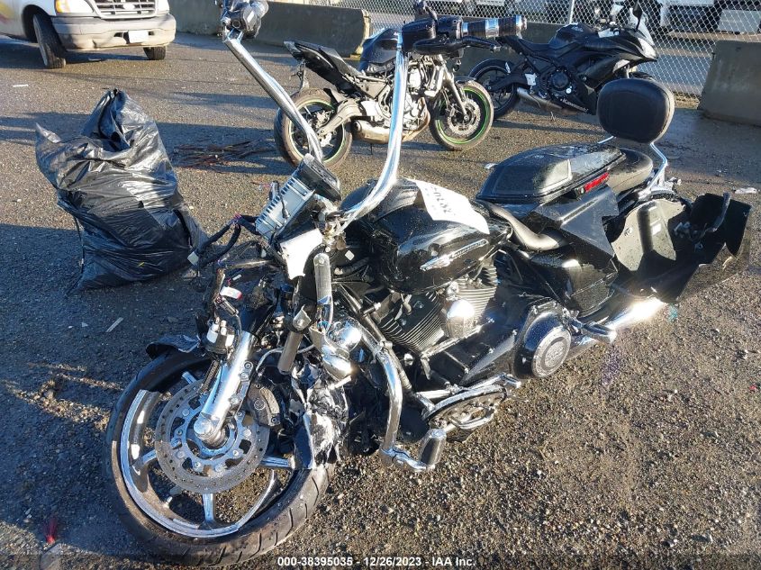 2015 HARLEY-DAVIDSON FLHXSE CVO STREET GLIDE - 1HD1PXN17FB964388